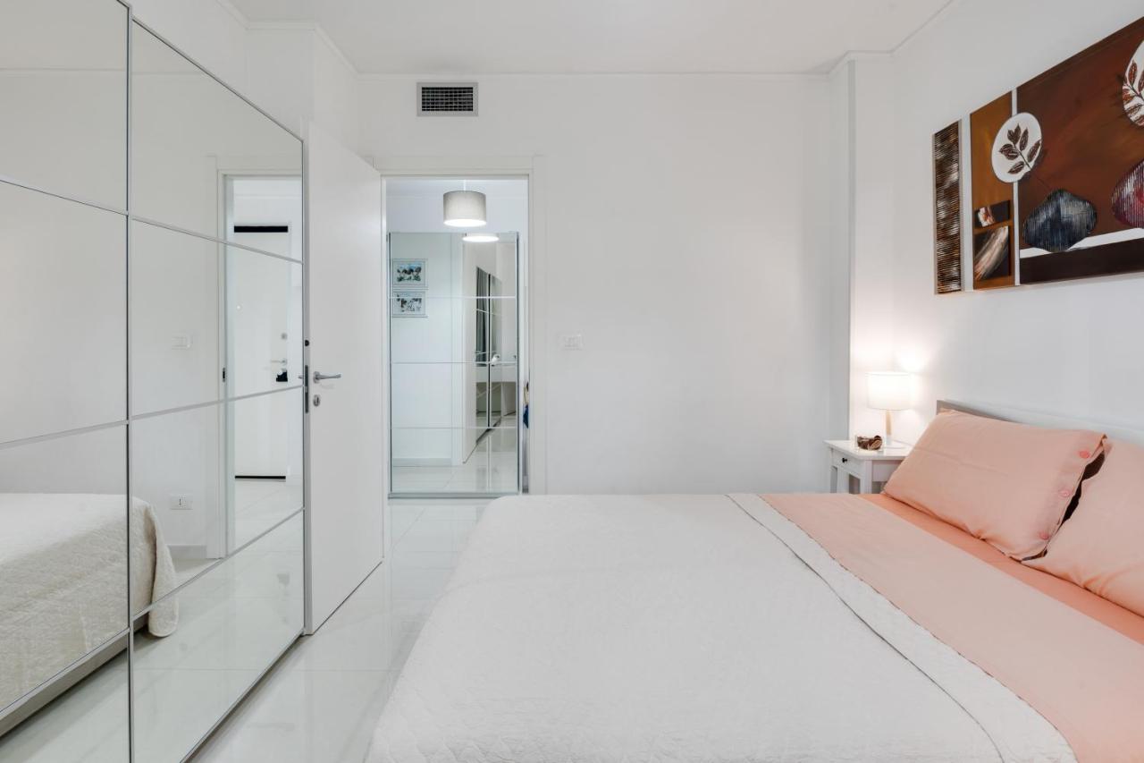 Апартаменты Sanremo Flat With Private Parking And Netflix Экстерьер фото